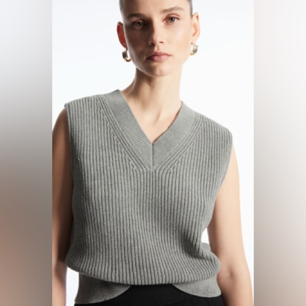 COS Cotton Knitted Vest Gray small